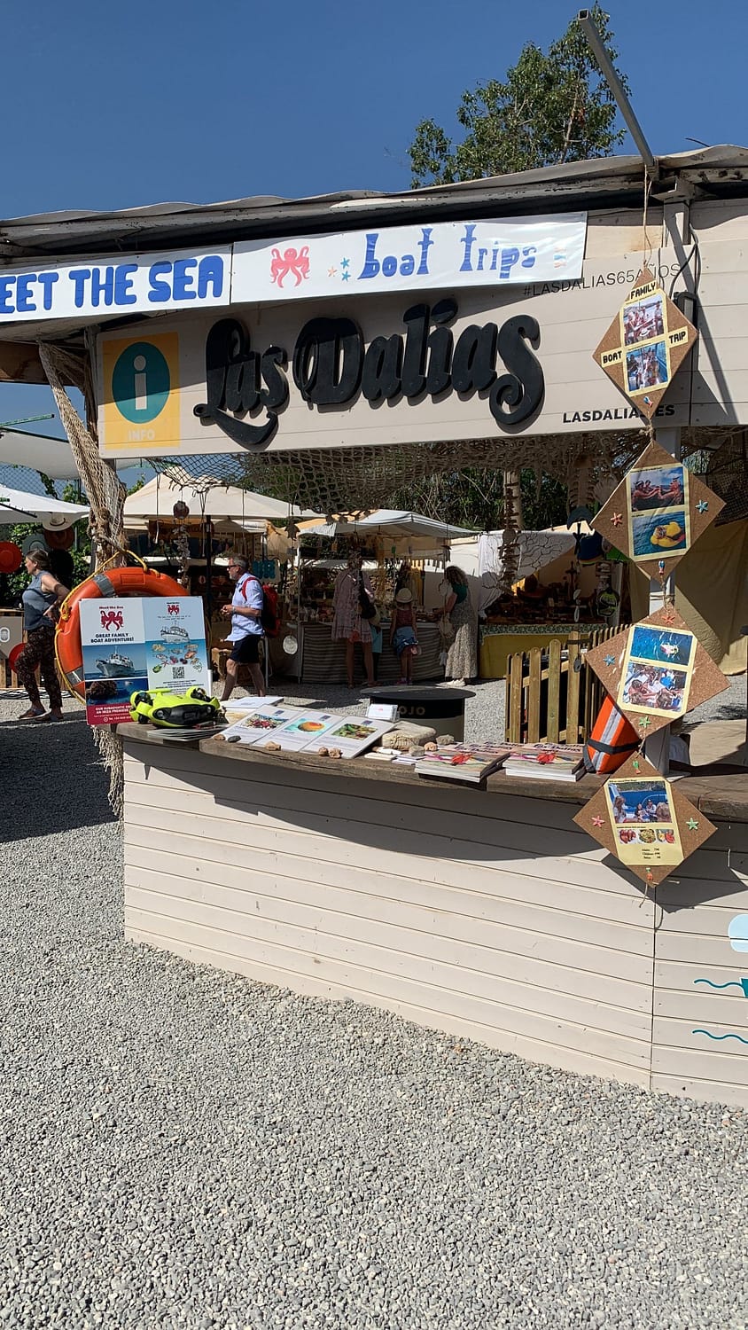 Meet the Sea stand at Las dalias hippy market